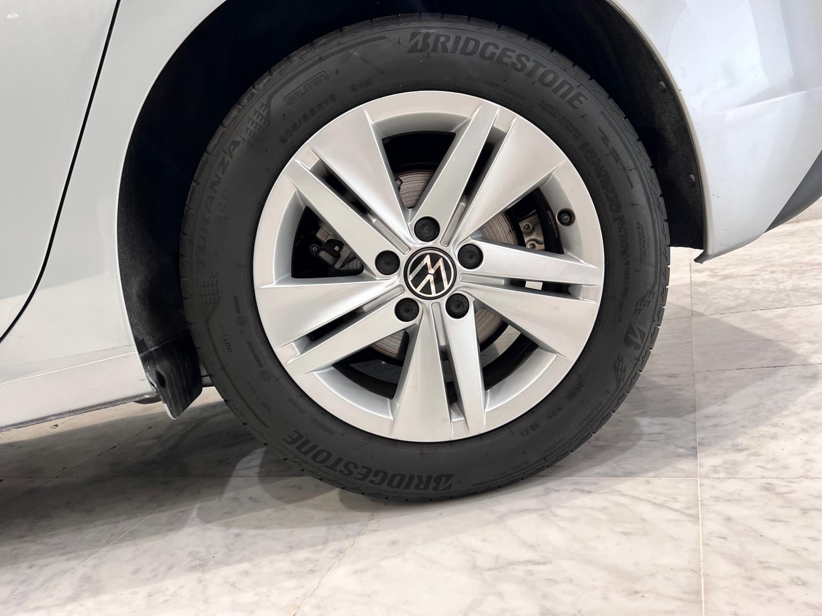 Volkswagen Golf 25