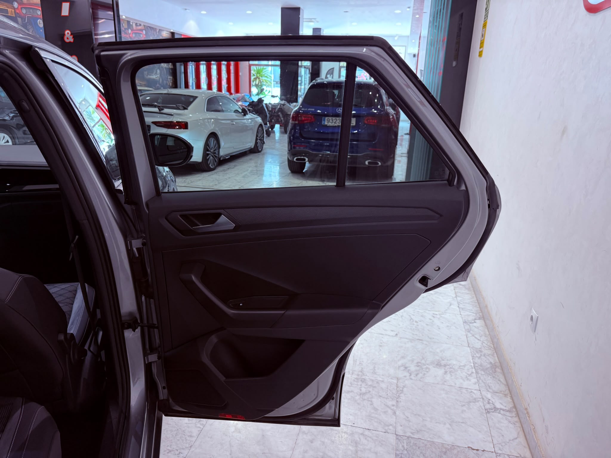 Volkswagen T-Roc 30