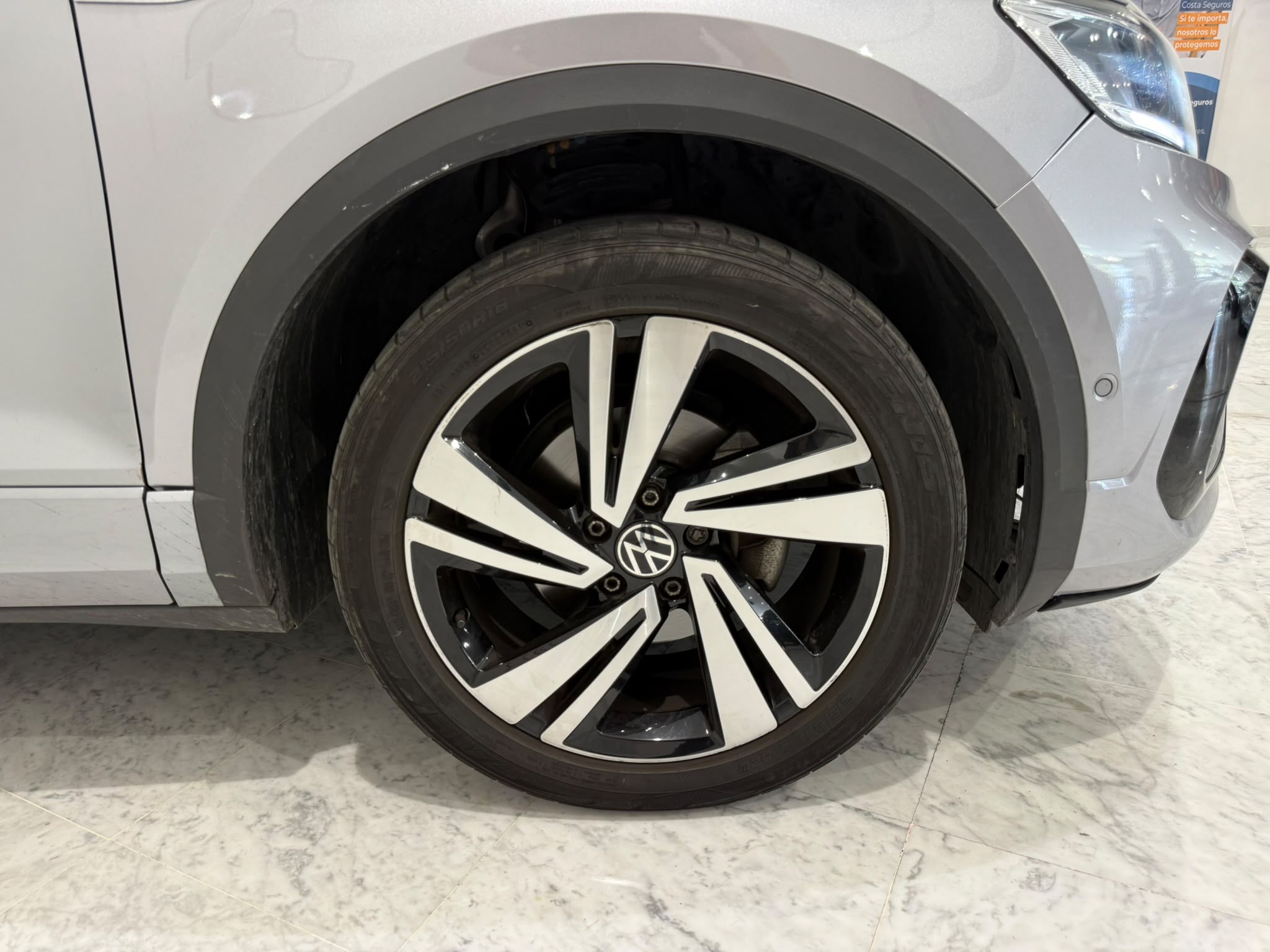 Volkswagen T-Roc 31