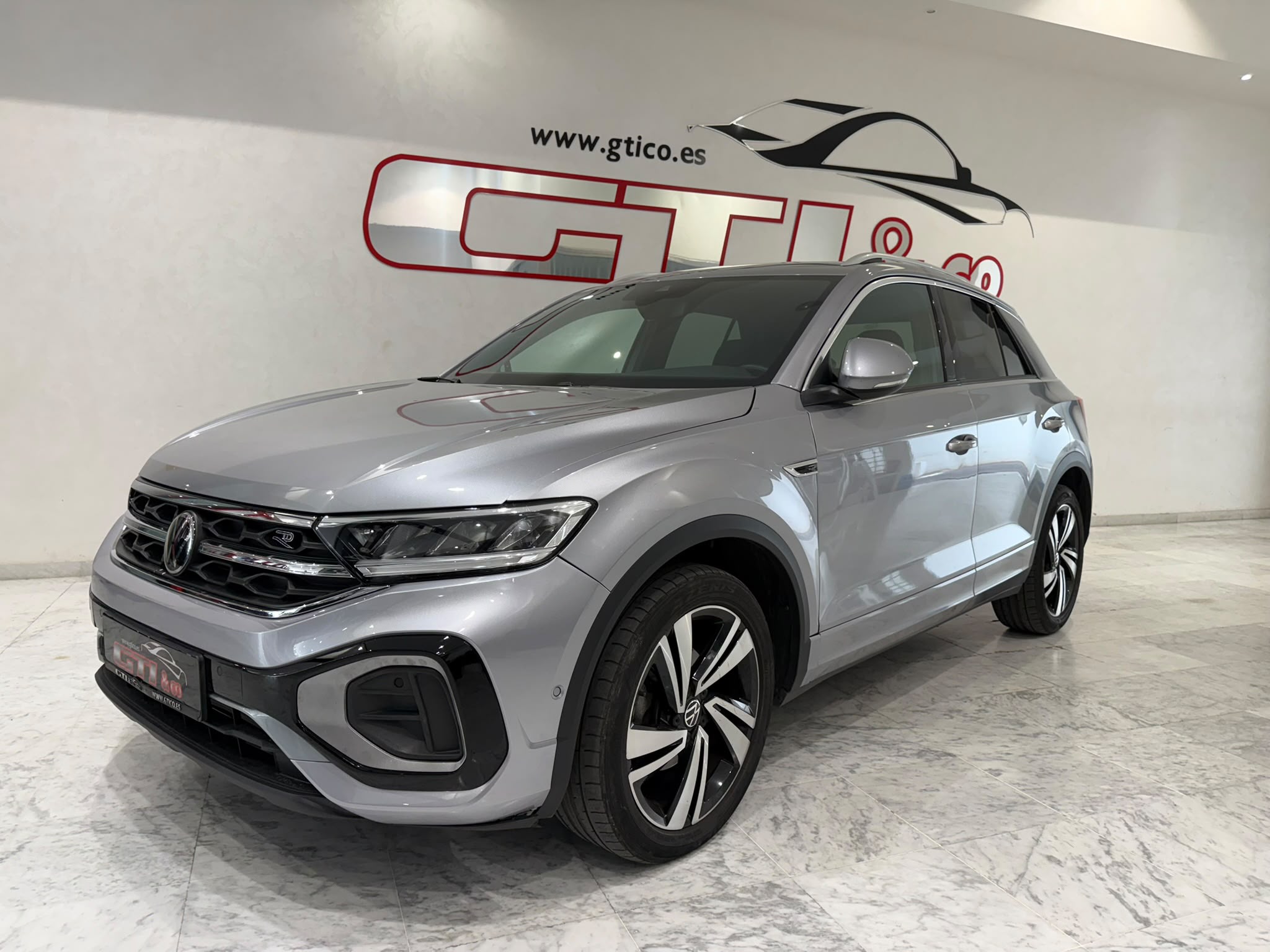 Volkswagen T-Roc 4