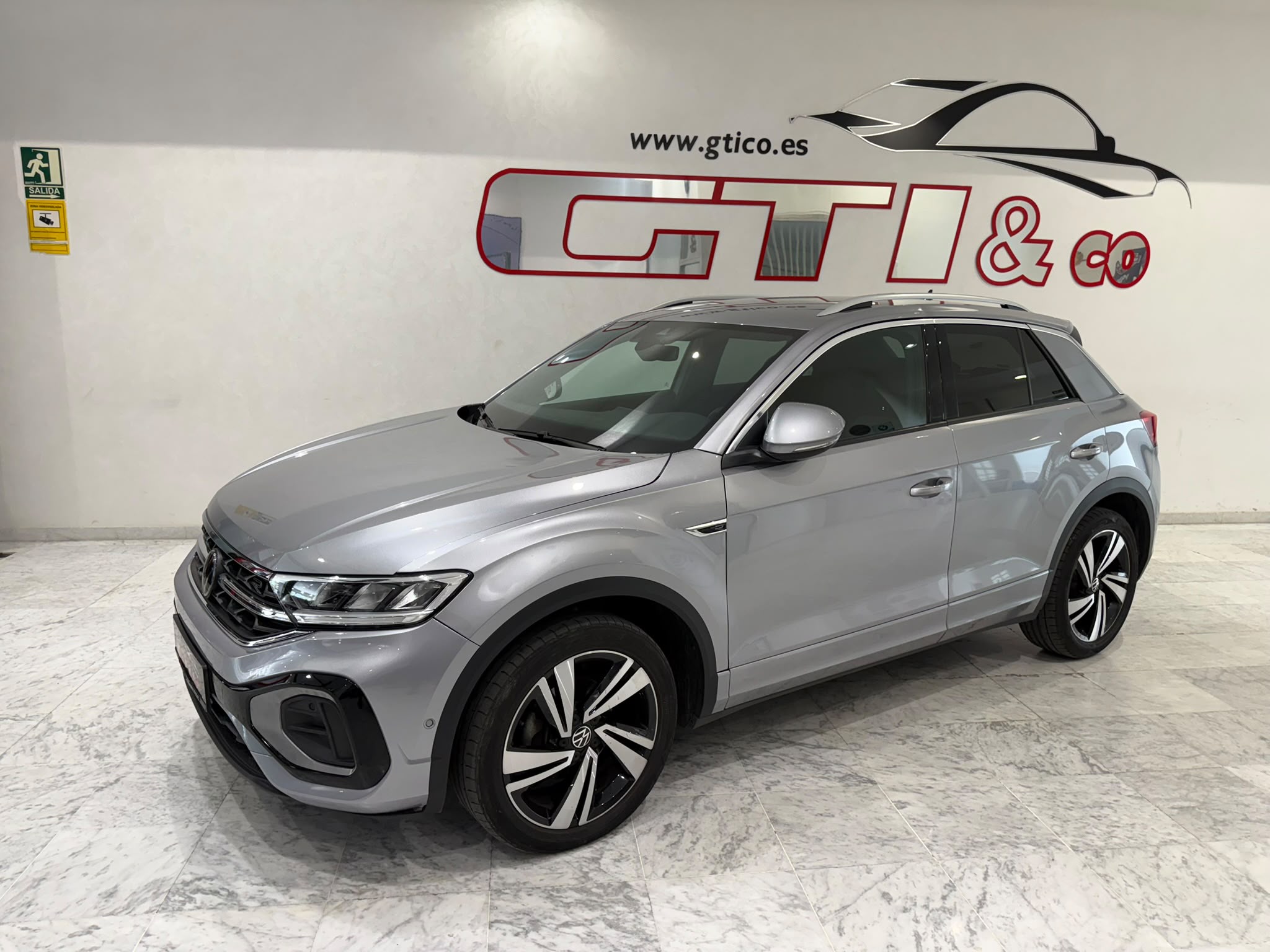 Volkswagen T-Roc 3