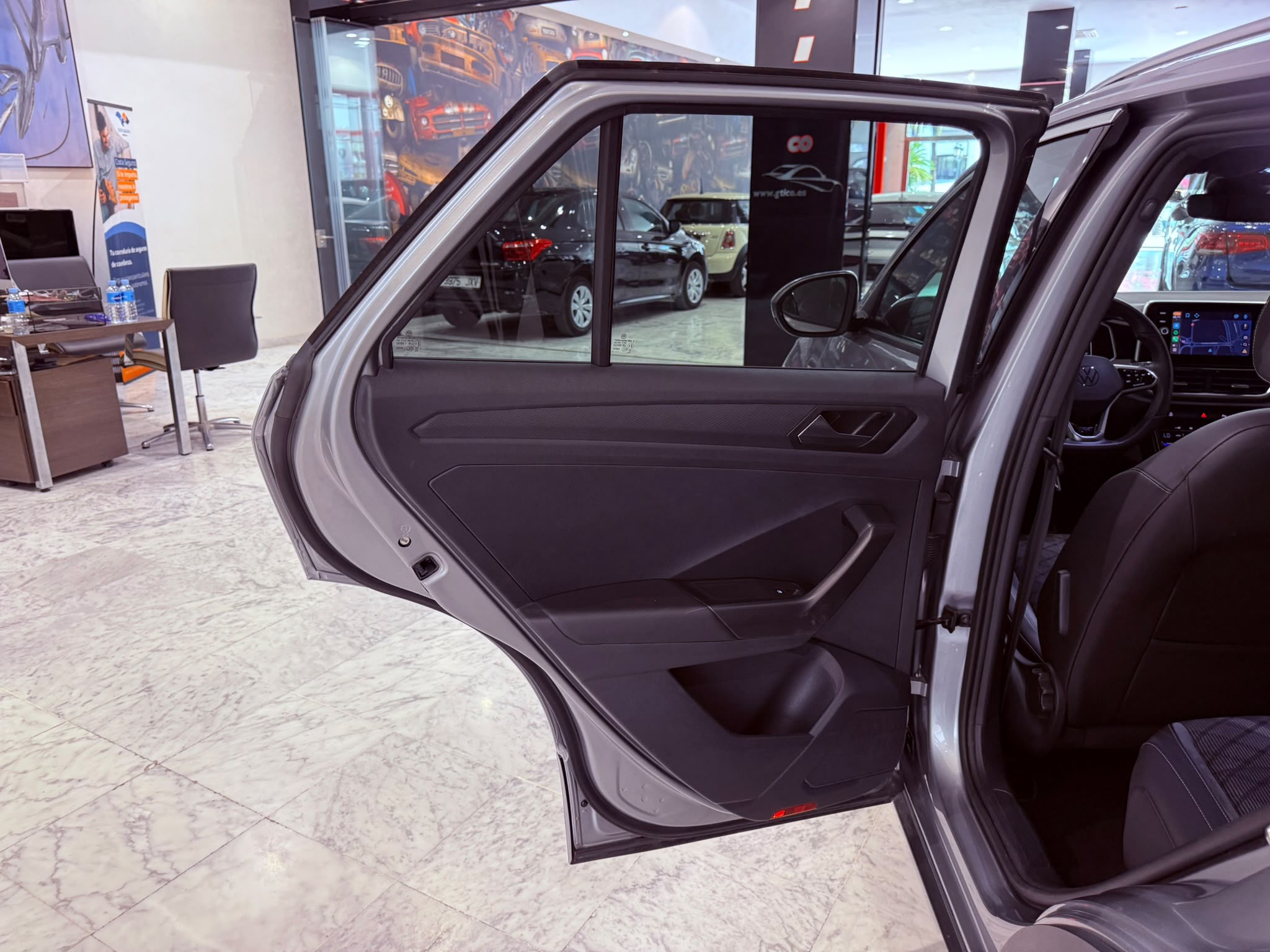Volkswagen T-Roc 28