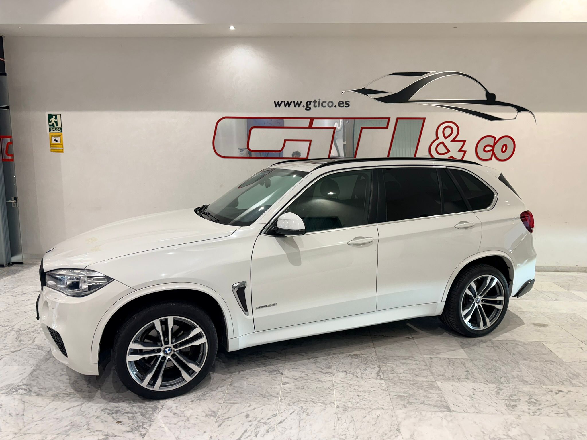 BMW X5 · foto 4