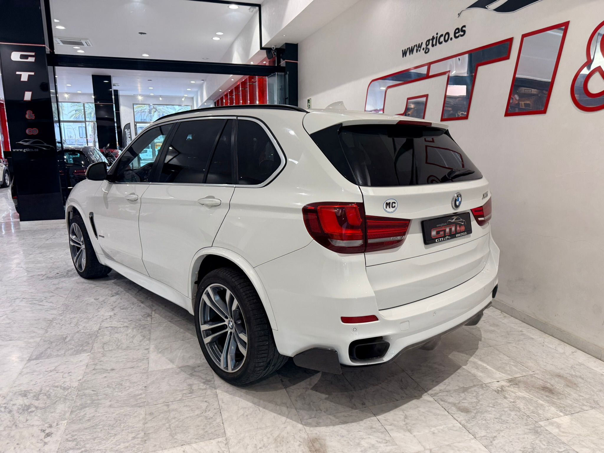 BMW X5 · foto 8