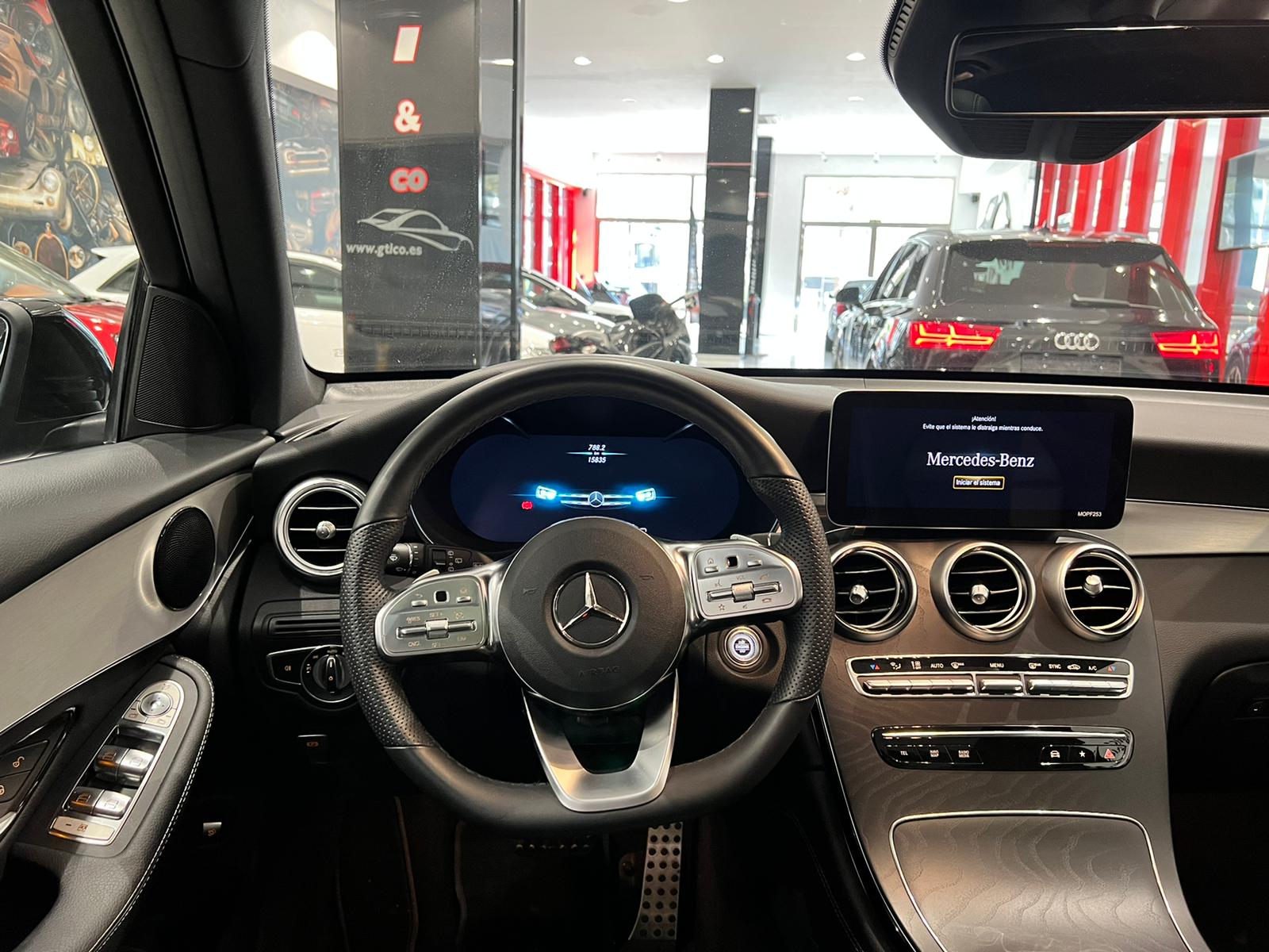 Mercedes-Benz GLC 200 14