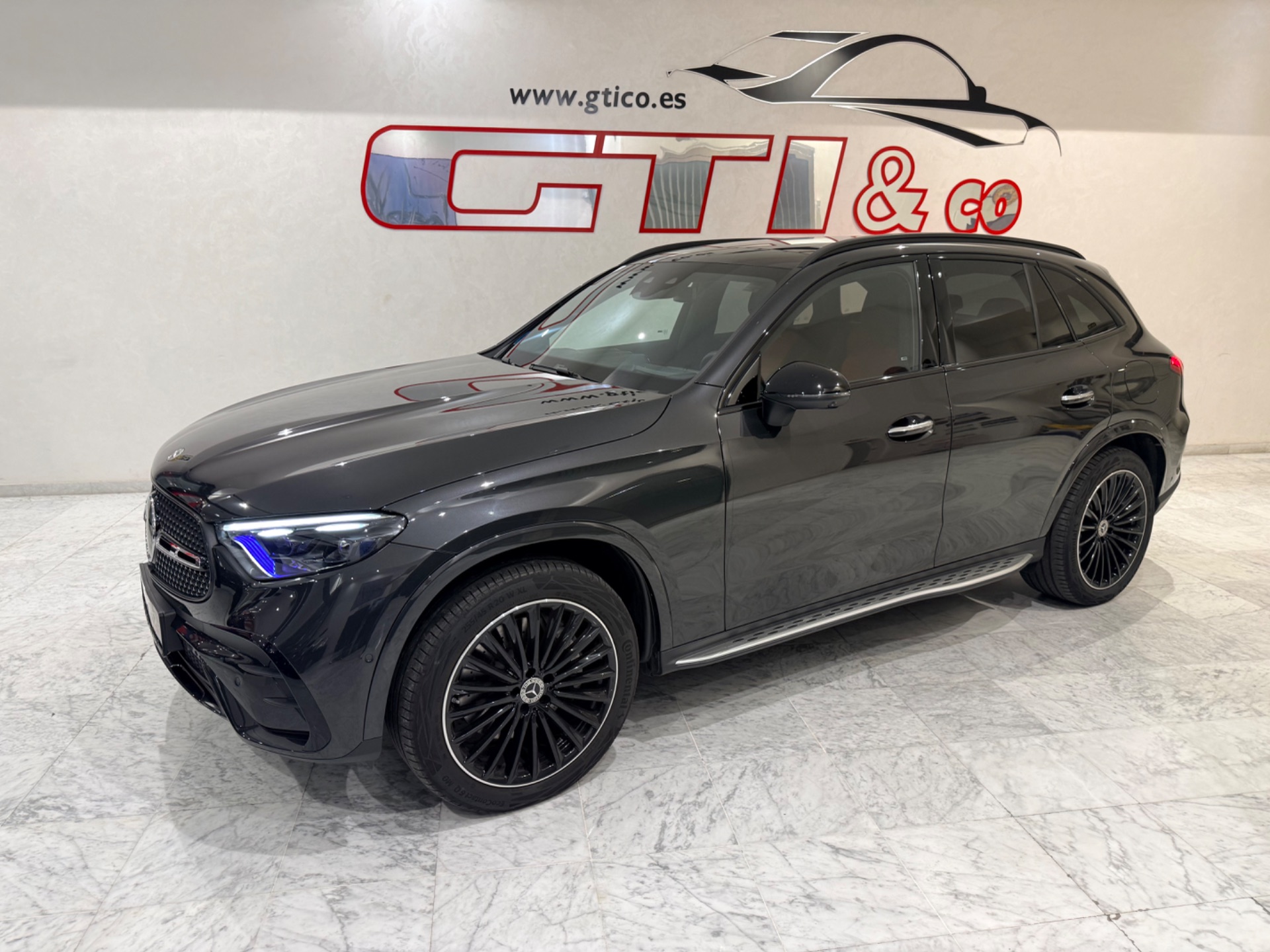 Mercedes-Benz GLC 300 7