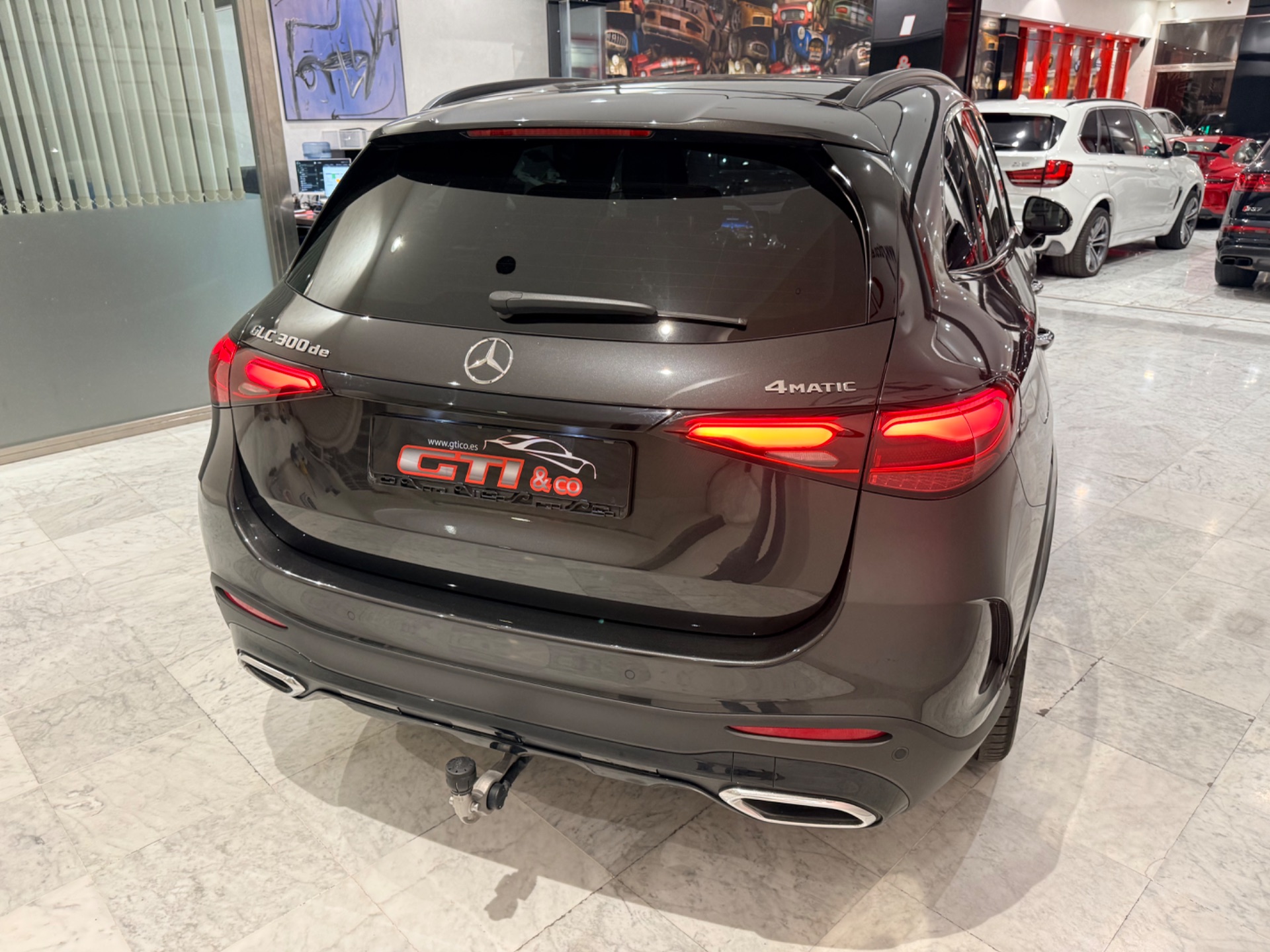 Mercedes-Benz GLC 300 10